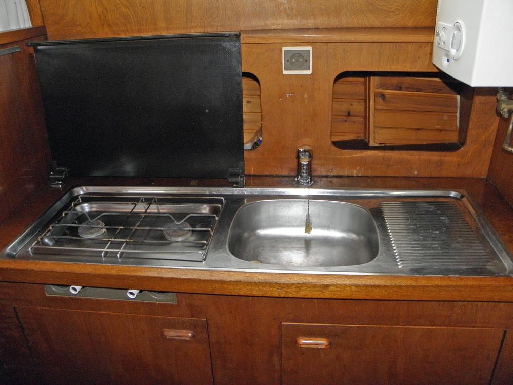 Fore ship, Accommodation